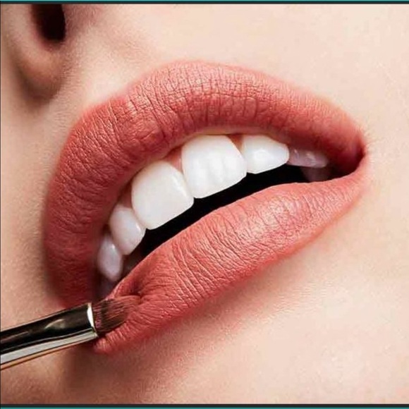 MAC Peachy New Year Satin Lipstick NIB - Picture 2 of 9